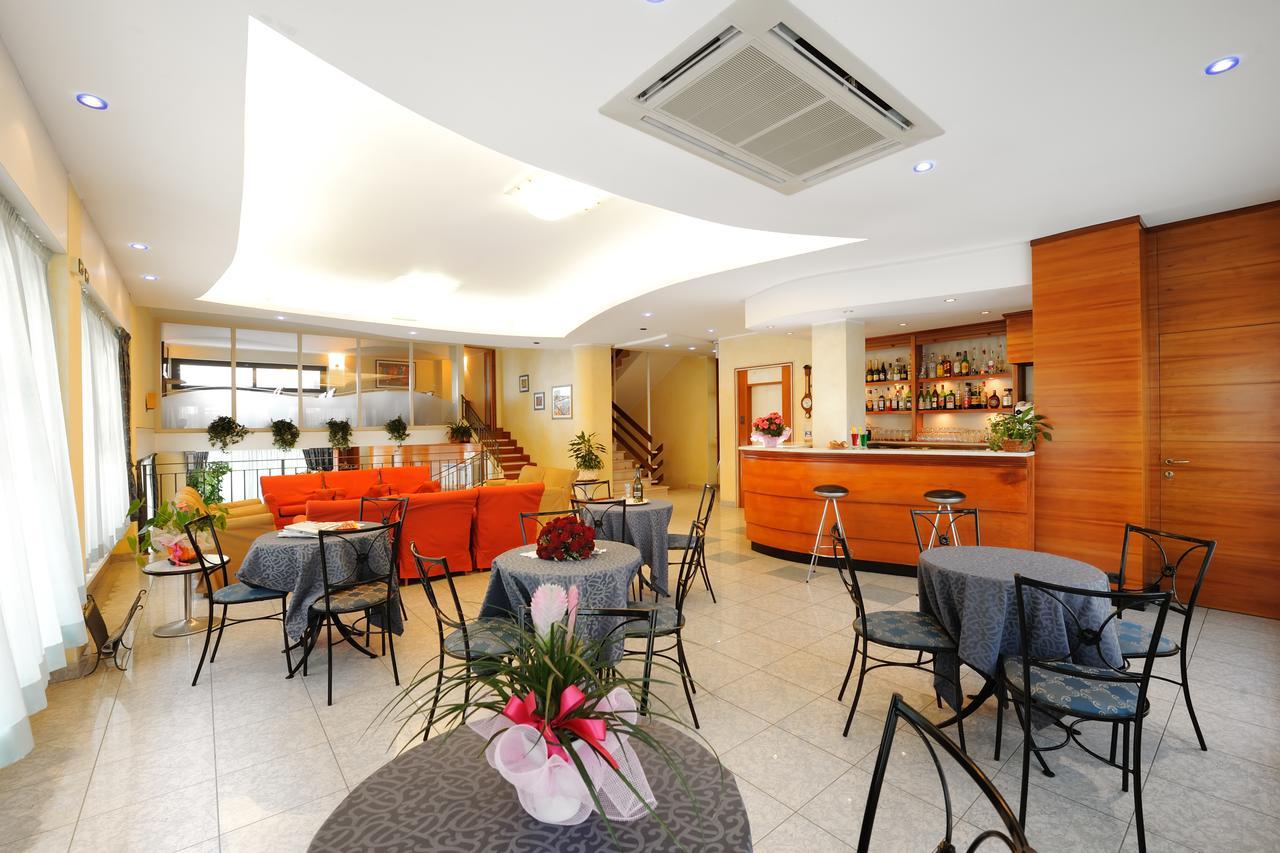 Hotel Mirabel Rimini Eksteriør billede