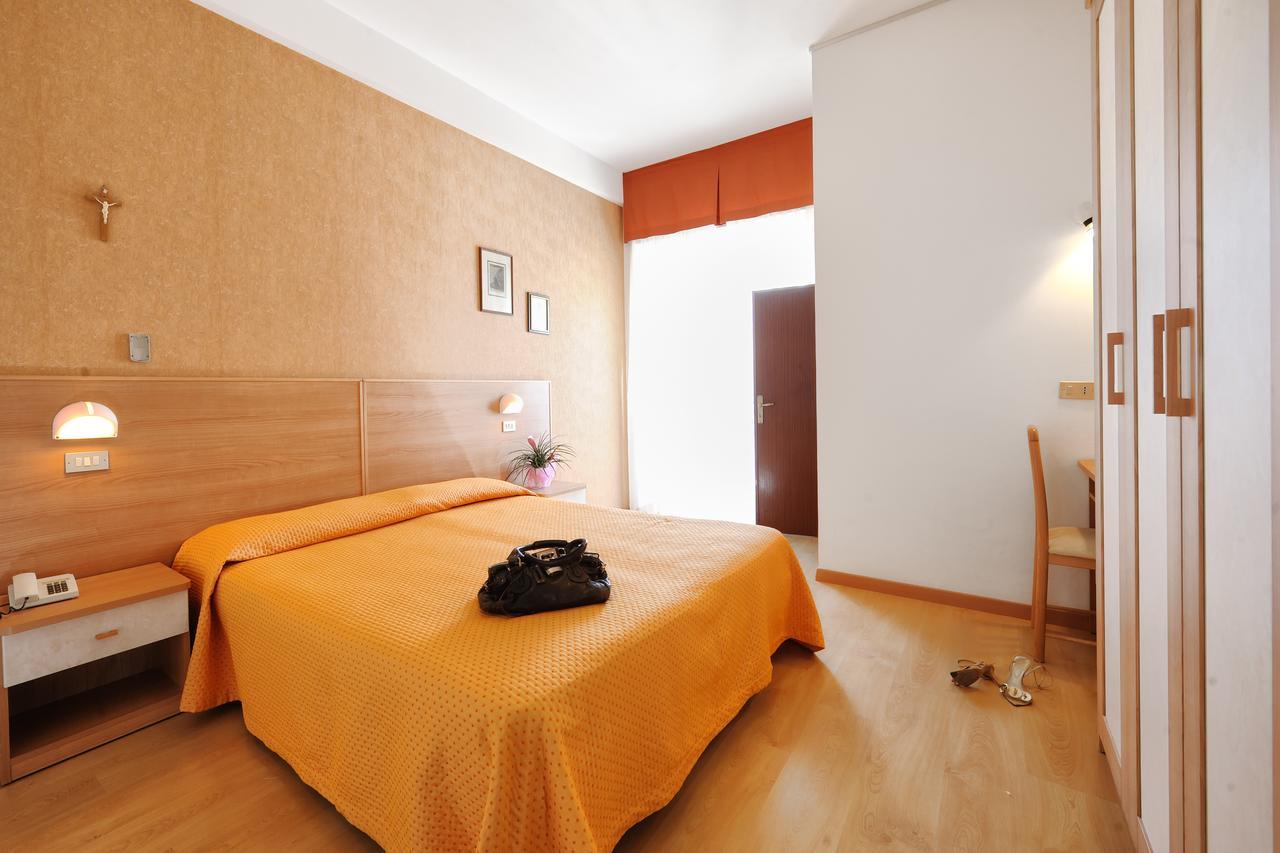 Hotel Mirabel Rimini Eksteriør billede