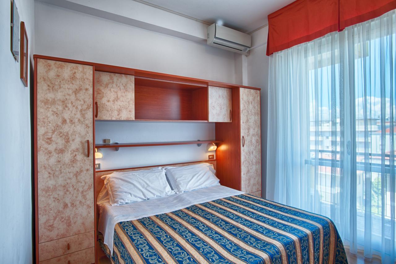 Hotel Mirabel Rimini Eksteriør billede