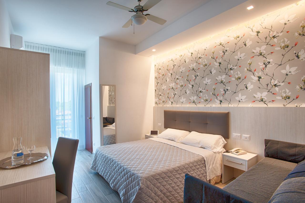Hotel Mirabel Rimini Eksteriør billede