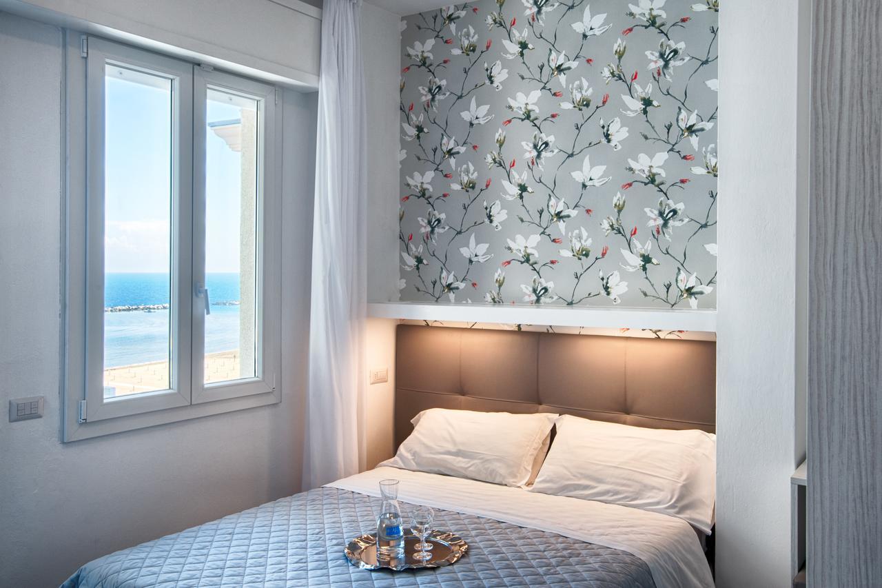 Hotel Mirabel Rimini Eksteriør billede