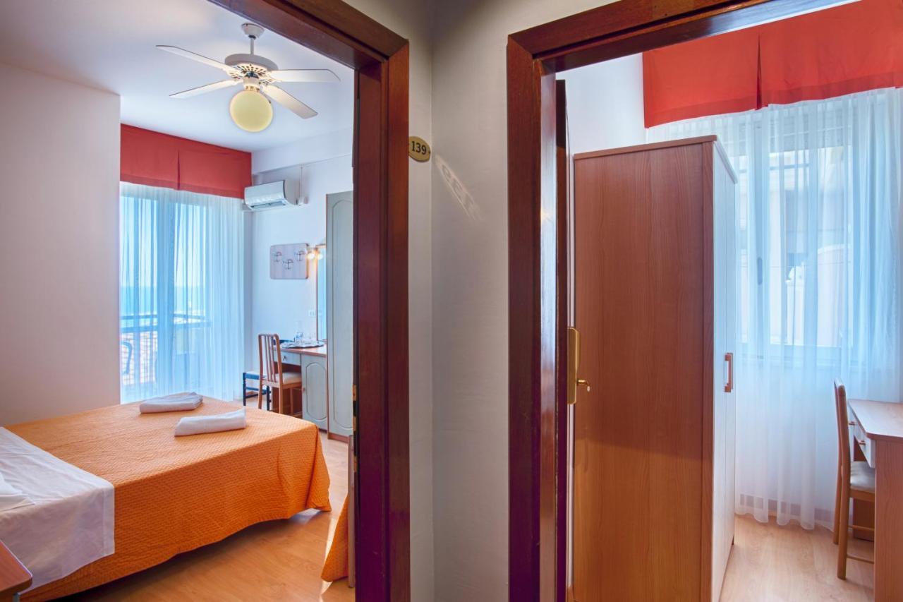 Hotel Mirabel Rimini Eksteriør billede
